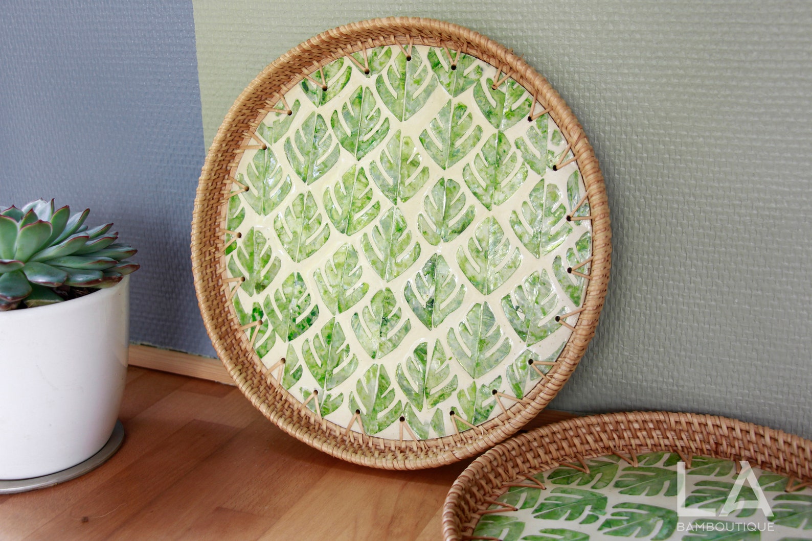 Plateau Rond en Rotin Tressé Main et Coquillages Naturels - Décoration Bohème Chic